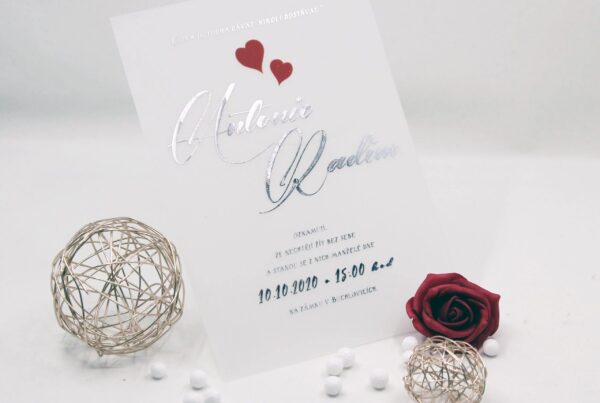 transparentné svadobné oznámenie hearts